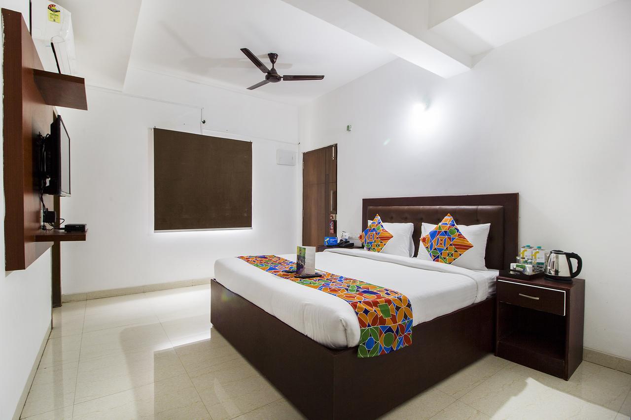 Fabhotel Limestone Aura Hyderabad Exterior photo